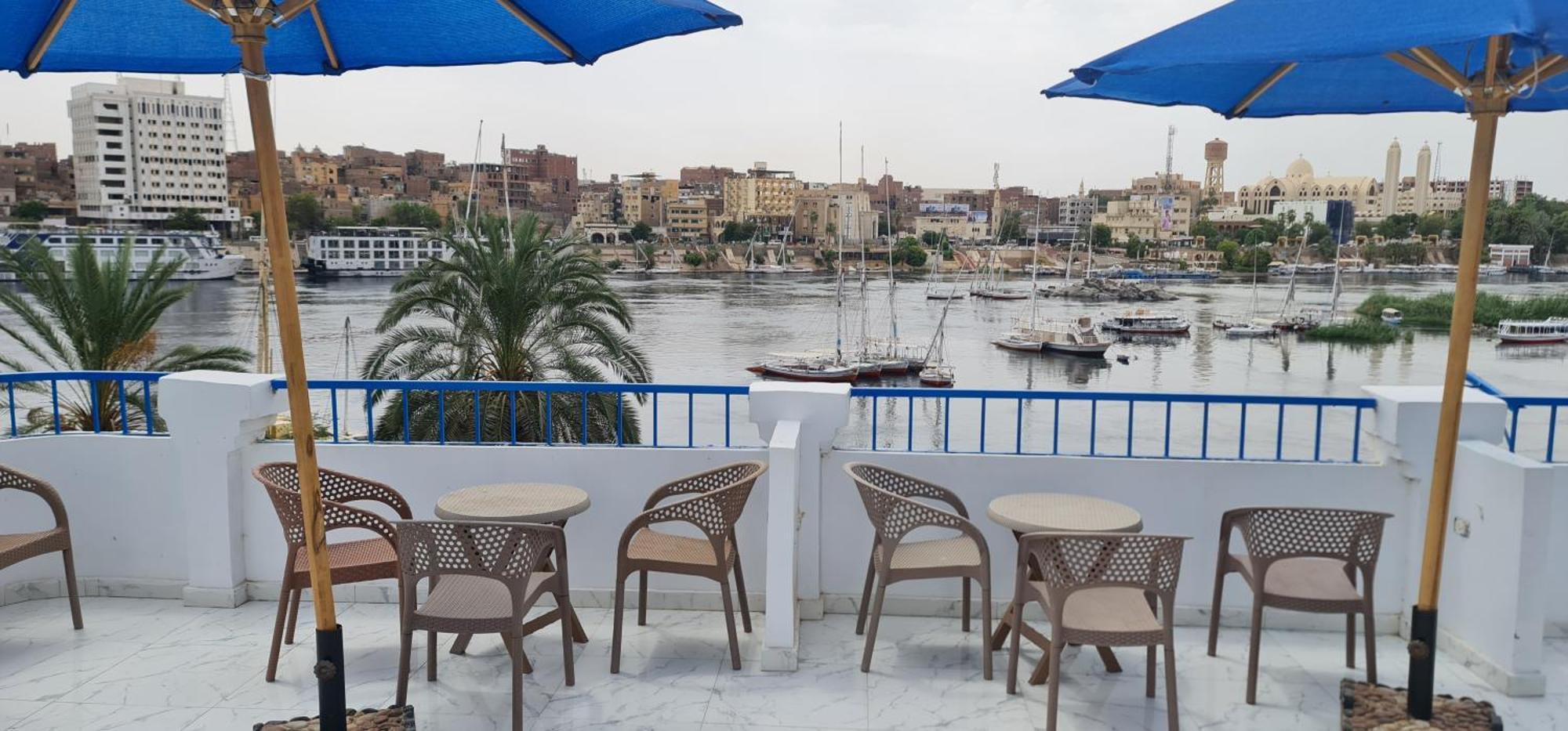 La Terrace Hotel Asszuán Kültér fotó